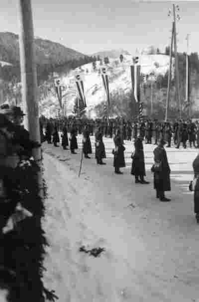 SS-Wachen am Skistadion - 1936