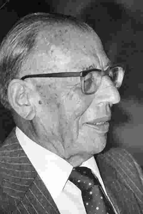 Dr. Hermann Lipp